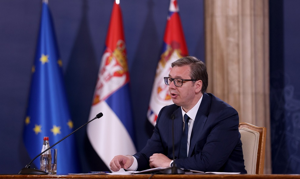 Vucic nuk ndryshon qendrim, Kosova te terheqe kryetaret